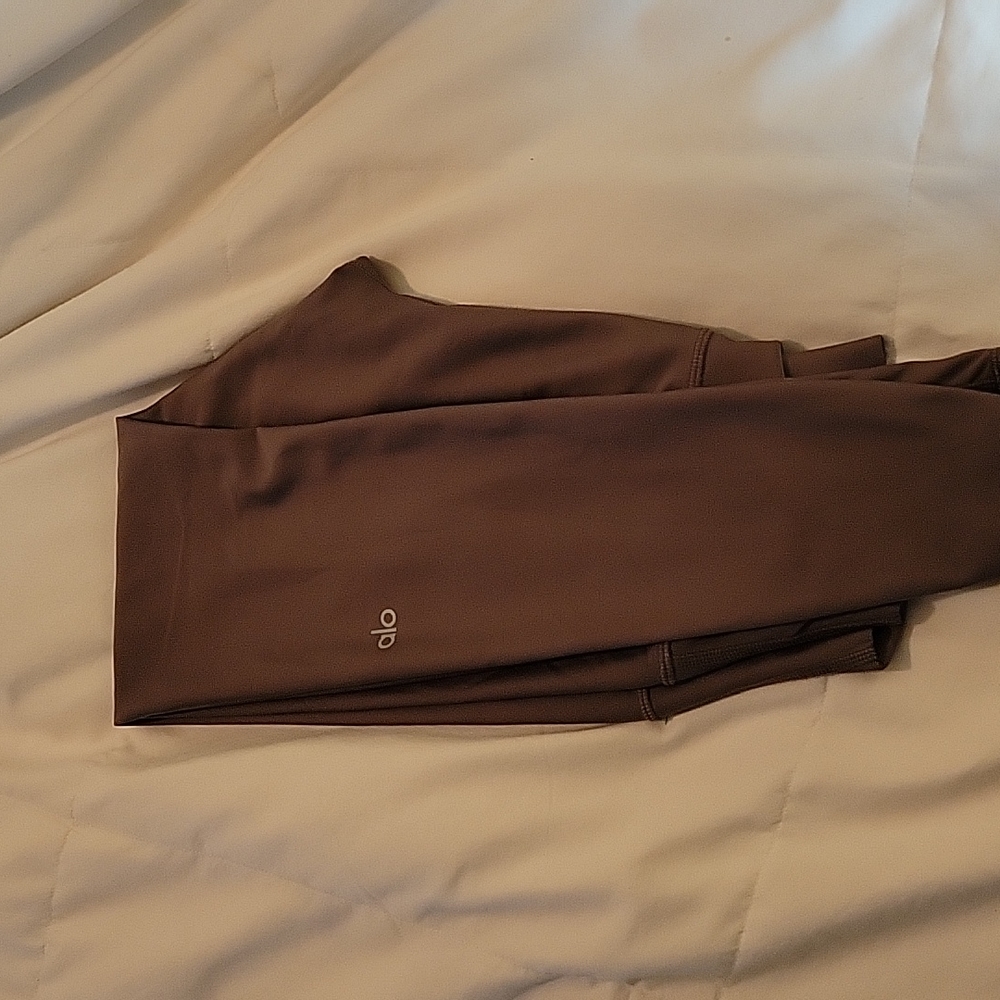 alo  yoga leggings small  light purple